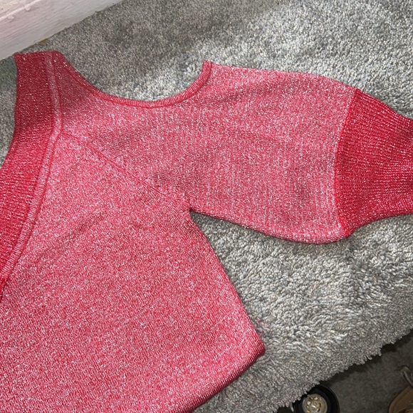 🦋Silver Glitter Sweater 🦋 2/15$ - Picture 2 of 8